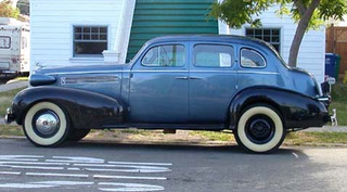 Illustration for article titled 1937 Cadillac V8